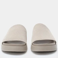 Akimi Beachy Keen Sandal