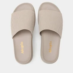 Akimi Beachy Keen Sandal