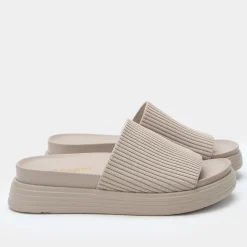 Akimi Beachy Keen Sandal