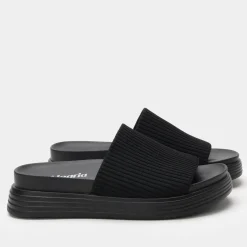 Akimi Black Sandal