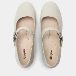 Ameliah Ivory Shoe