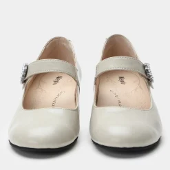 Ameliah Ivory Shoe