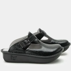 Classic Hello Doily Shoe