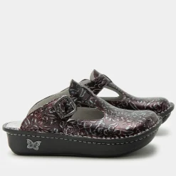 Classic Rosewood Shoe