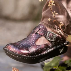 Classic Rosewood Shoe