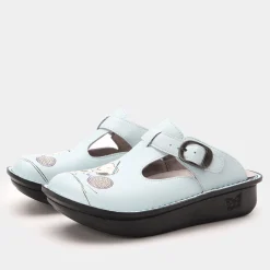 Classic Serve It Up Shoe