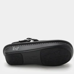 Classic Swirling Black Shoe