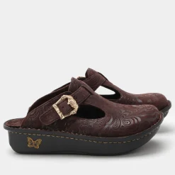 Classic Swirling Brown Shoe