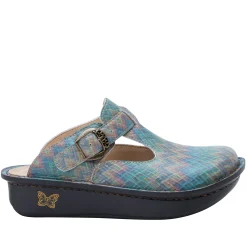 Classic Woven Wonder Shoe