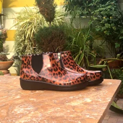Climatease Leopard Boot
