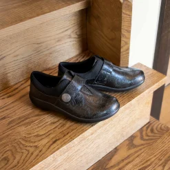 Danni Bless Your Heart Black Shoe
