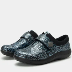 Danni Bless Your Heart Navy Shoe