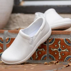 Duette Liquid White Shoe