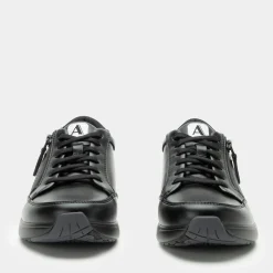 Eazeer Black Out Shoe