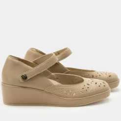 Hayes Beige Breeze Shoe