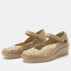 Hayes Beige Breeze Shoe