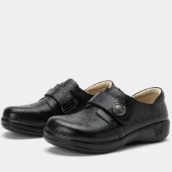 Joleen Tar Tooled Shoe