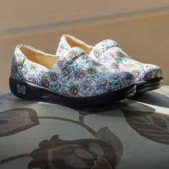 Keli Free Hand Shoe