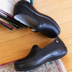 Keli Nu Black Shoe