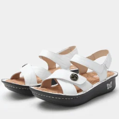 Kelsi Fondly White Sandal