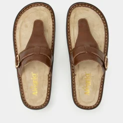 Kennedi Marrone Sandal