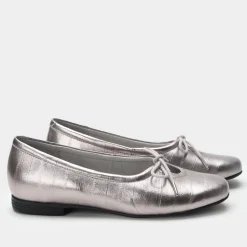 Leilah Platinum Shoe