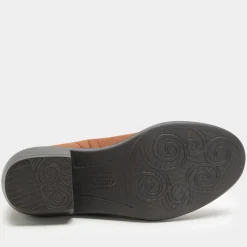 Merle Tawny Burnish Boot