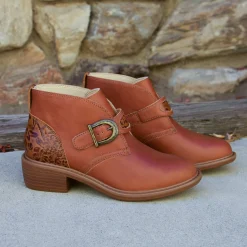 Mikki Loretta Boot