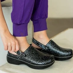 Olie Embroider Me Pewter Shoe