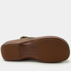 Olie Oliva Shoe