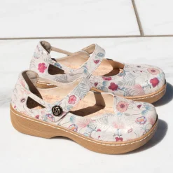 Onika Ethereal Shoe