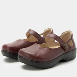 Onika Redwood Shoe
