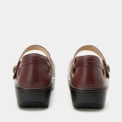 Onika Redwood Shoe