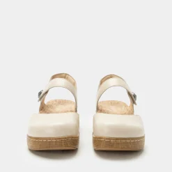 Opal Oat Shoe