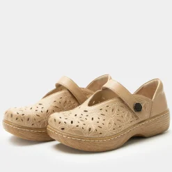 Opheliah Latte Breeze Shoe