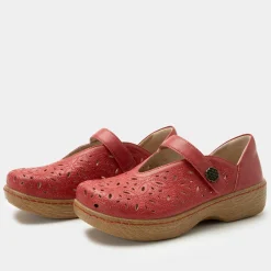 Opheliah Razberry Breeze Shoe