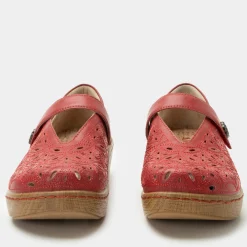Opheliah Razberry Breeze Shoe