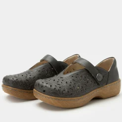 Opheliah Stone Breeze Shoe