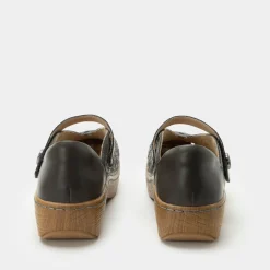 Opheliah Stone Breeze Shoe
