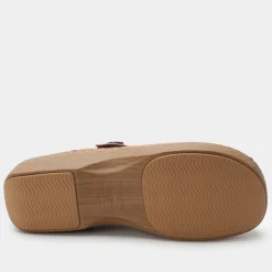 Opheliah Worn Cognac Breeze Shoe