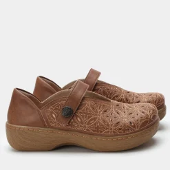 Opheliah Worn Cognac Breeze Shoe