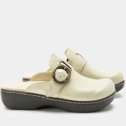 Osmosis Gold Cream Shoe