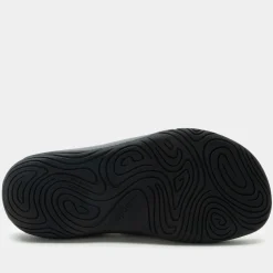 Ova8tion Raven Sandal
