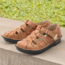 Pesca Cognac Sandal