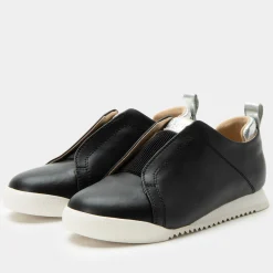 Reah Black Shoe