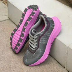 Rize Fuchsia Pop Shoe