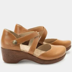 Savina Latte Shoe