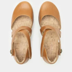 Savina Latte Shoe