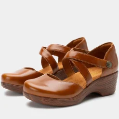 Savina Luggage Shoe