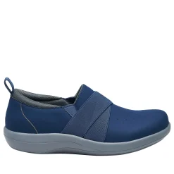 Savvie Navy Shoe
